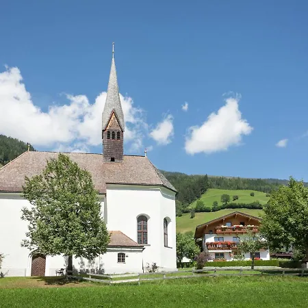 Beautiful With Large, Sunny Balcony * Hollersbach im Pinzgau